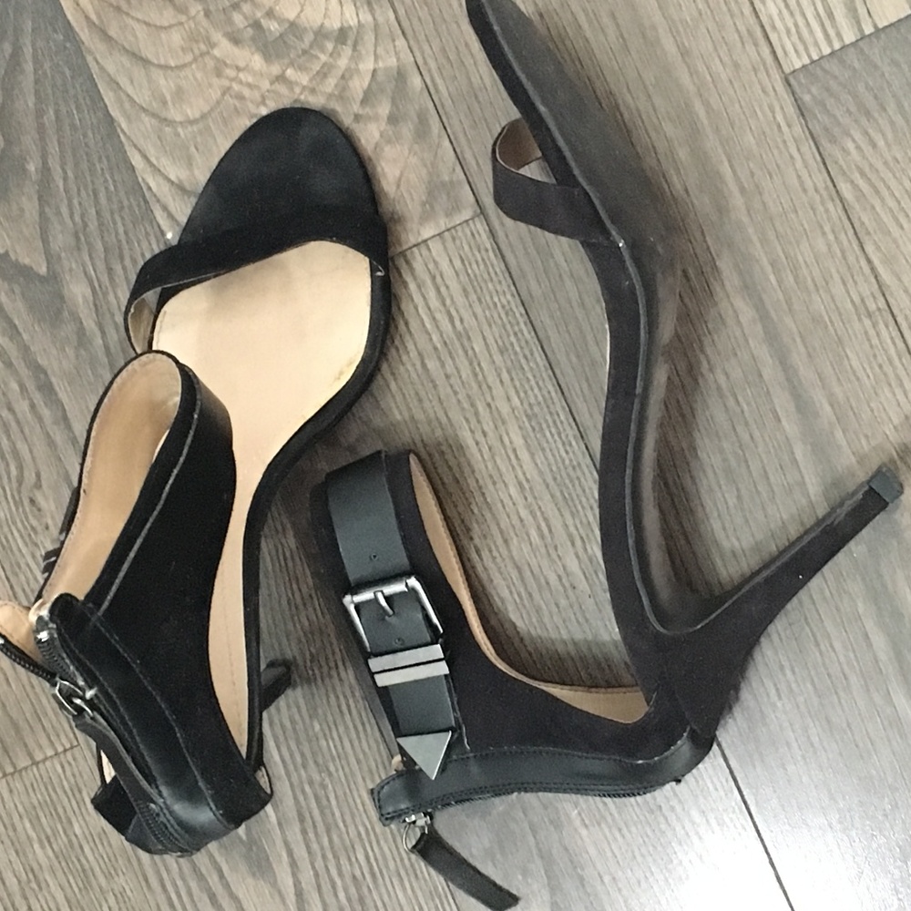 Zara Sandals. - Picture 2 of 2
